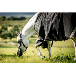 Horseware Rambo 1680D Turnout 450g VL deken Zwart / storm / zilvergrijs Horseware Rambo 1680D Turnout 450g VL deken Zwart / storm / zilvergrijs