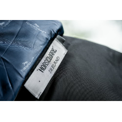 Horseware Rambo 1680D Turnout Plus 100g deken Zwart / storm / zilvergrijs Horseware Rambo 1680D Turnout Plus 100g deken Zwart / storm / zilvergrijs