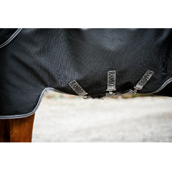 Horseware Rambo 1680D Turnout Plus 100g deken Zwart / storm / zilvergrijs Horseware Rambo 1680D Turnout Plus 100g deken Zwart / storm / zilvergrijs