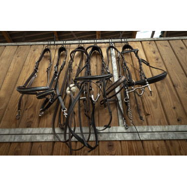 Hippotonic hoofdstelhanger 6 plaatsen, met haken Zwart Hippotonic hoofdstelhanger 6 plaatsen, met haken Zwart