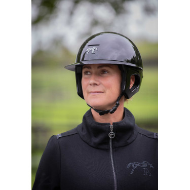 Pénélope matte helm met lange klep Pénélope matte helm met lange klep