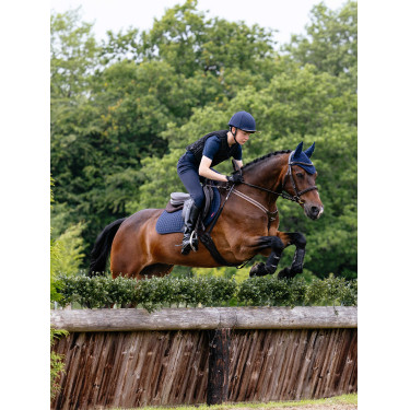 LeMieux wedstrijd zadeldek close contact vierkant - katoen Marineblauw LeMieux wedstrijd zadeldek close contact vierkant - katoen Marineblauw