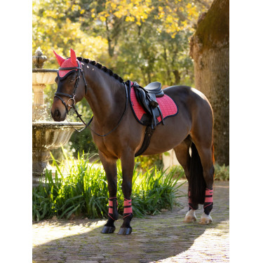 LeMieux Reflective Suede Mixte GP Square Zadeldek LeMieux Reflective Suede Mixte GP Square Zadeldek