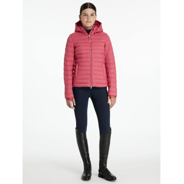 Gewatteerde jas met capuchon LeMieux Milly Young Rider Veenbes Roze Gewatteerde jas met capuchon LeMieux Milly Young Rider Veenbes Roze