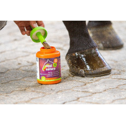 Hoefolie Equinatura met kwast 450 mL Hoefolie Equinatura met kwast 450 mL