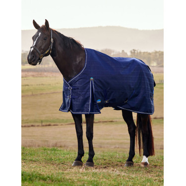 Deken Weatherbeeta ComFiTec Prelim Turnout 220 g Gebreide marineblauwe plaid met reliëf Deken Weatherbeeta ComFiTec Prelim Turnout 220 g Gebreide marineblauwe plaid met reliëf
