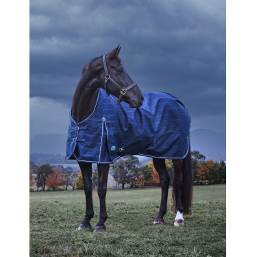 Deken Weatherbeeta ComFiTec Prelim Turnout 220 g Gebreide marineblauwe plaid met reliëf Deken Weatherbeeta ComFiTec Prelim Turnout 220 g Gebreide marineblauwe plaid met reliëf