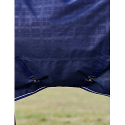 Deken Weatherbeeta ComFiTec Prelim Turnout 220 g Gebreide marineblauwe plaid met reliëf Deken Weatherbeeta ComFiTec Prelim Turnout 220 g Gebreide marineblauwe plaid met reliëf