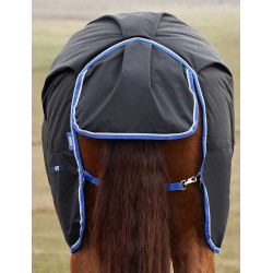 Deken Weatherbeeta ComFiTec Tyro Turnout 220 g Zwart / kobaltblauw Deken Weatherbeeta ComFiTec Tyro Turnout 220 g Zwart / kobaltblauw