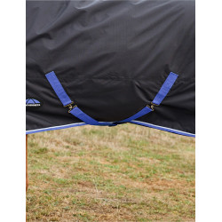 Deken Weatherbeeta ComFiTec Tyro Turnout 220 g Zwart / kobaltblauw Deken Weatherbeeta ComFiTec Tyro Turnout 220 g Zwart / kobaltblauw