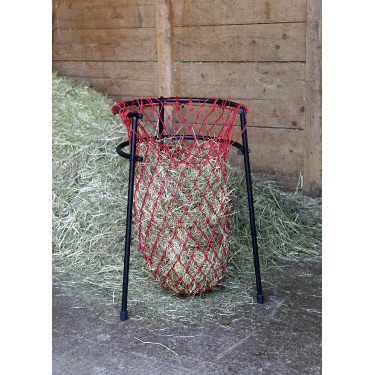 Hulp bij het vullen van de hooinetten Kerbl Hulp bij het vullen van de hooinetten Kerbl