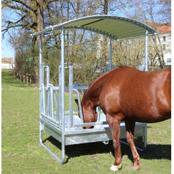 Vierkant hooiruif met dak Hobby Kerbl verzinkt 1,5 x 1,5 m 8 paarden