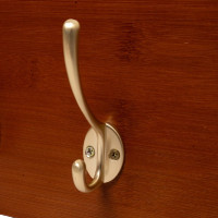 Singel- en jassenhanger 10 haken Grooming Deluxe van Kentucky Hout Beige