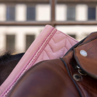 Kentucky Velvet Mini Pearls springzadelpad Oudroze