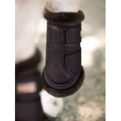 Dressuurbeschermers Equestrian Stockholm Maanloze nacht Bruin