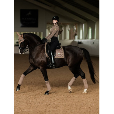 Dressuurzadeldek Equestrian Stockholm Champagne Beige