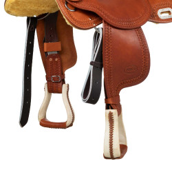 Selle Pool's 5020 met ruwe blauwe leren zitting voor barrel. Cognac Bruin