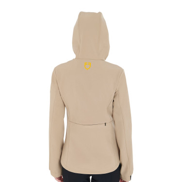 Aangesloten softshell damesjas met verborgen zakken Equestro Beige