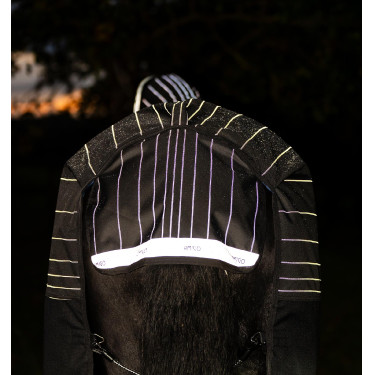 Horseware Amigo 1200D FieldSafe Reflectech Plus Turnout deken 250 g Zwart / zwart reflecterend Horseware Amigo 1200D FieldSafe Reflectech Plus Turnout deken 250 g Zwart / zwart reflecterend
