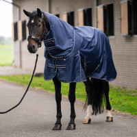 Imperial Riding Basic paddockdeken met afneembare hals 400 g Marine Marineblauw