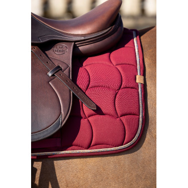 Zadeldekje Equithème Shiny Bordeaux