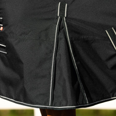 Imperial Riding Basic paddockdeken met hoge hals 300 g Zwart Imperial Riding Basic paddockdeken met hoge hals 300 g Zwart