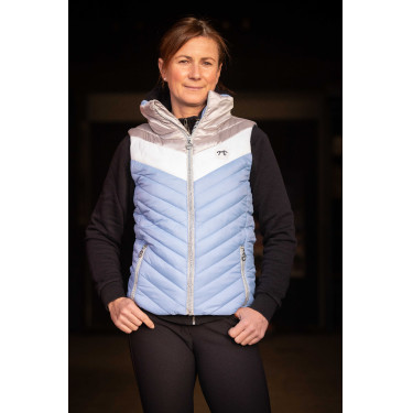 Donsjas Pénélope Camelia