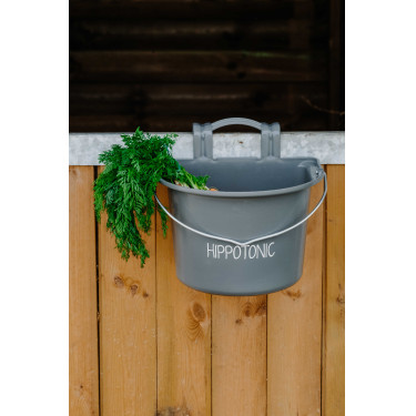 Hippotonic voederbak met haken en handvat Donkergrijs Hippotonic voederbak met haken en handvat Donkergrijs