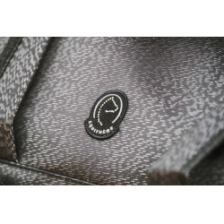 Poetstas op wieltjes Equithème Zwart