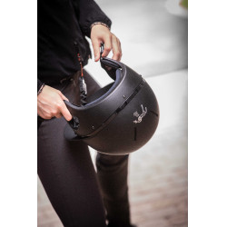 Pénélope matte helm met lange klep Mat zwart Pénélope matte helm met lange klep Mat zwart