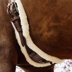Korte Anatomische Singel schapenvacht Kentucky Bruin