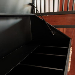 Aluminium voerbox Grooming Deluxe by Kentucky met wielen Zwart Aluminium voerbox Grooming Deluxe by Kentucky met wielen Zwart