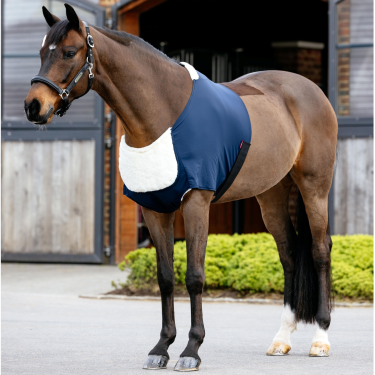 LeMieux anti-schuur borstbeschermer Sensitive Marine Marineblauw LeMieux anti-schuur borstbeschermer Sensitive Marine Marineblauw