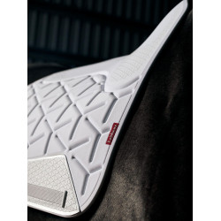 LeMieux ProForm gevormde dressuurpad Wit LeMieux ProForm gevormde dressuurpad Wit
