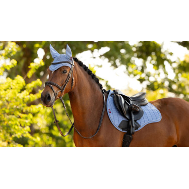 LeMieux Reflective Suede Mixte GP Square Zadeldek Poederblauw LeMieux Reflective Suede Mixte GP Square Zadeldek Poederblauw