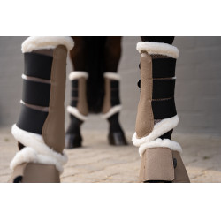 HKM Comfort Premium Mesh beenbeschermers met bont Taupe Bruin HKM Comfort Premium Mesh beenbeschermers met bont Taupe Bruin