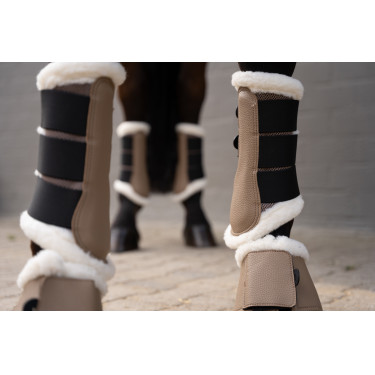 HKM Comfort Premium Mesh beenbeschermers met bont Taupe Bruin HKM Comfort Premium Mesh beenbeschermers met bont Taupe Bruin
