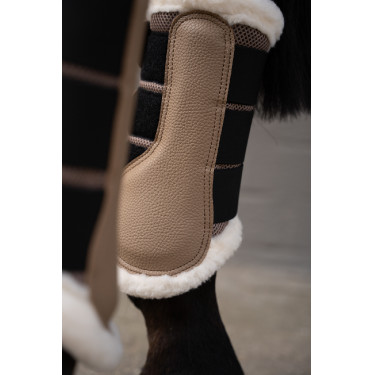 HKM Comfort Premium Mesh beenbeschermers met bont Taupe Bruin HKM Comfort Premium Mesh beenbeschermers met bont Taupe Bruin