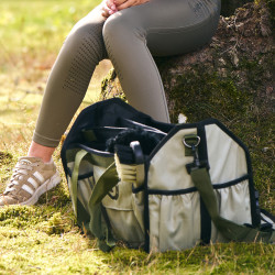 Imperial Riding Basic stal tas Licht olijfkleurig Groen Imperial Riding Basic stal tas Licht olijfkleurig Groen