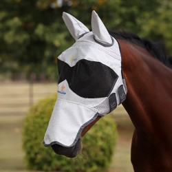Shires FlyGuard Pro zonnescherm anti-vliegenmasker met oren en vierkante neus Wit