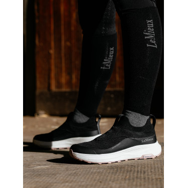 Waterdichte LeMieux Kanta Slip On-sneakers Zwart Waterdichte LeMieux Kanta Slip On-sneakers Zwart