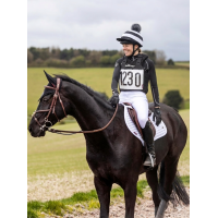 LeMieux Derby muts met afneembare pompon Zwart