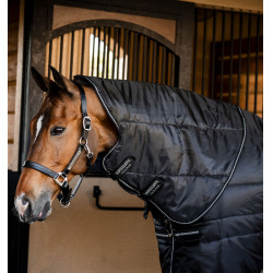 Horseware Amigo Ripstop Insulator Plus 200g staldeken Zwart / zwart / zilver Horseware Amigo Ripstop Insulator Plus 200g staldeken Zwart / zwart / zilver