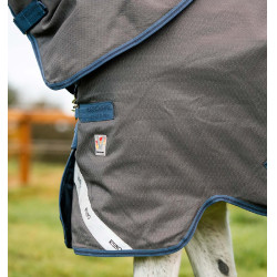 Waterdichte winterdeken voor paarden - 100g isolatie Waterdichte winterdeken voor paarden - 100g isolatie