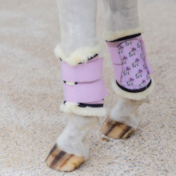 Turnout beenbeschermers Kentucky schapenvacht Vegan Sammy Collectie Eenhoorn Lichtroze