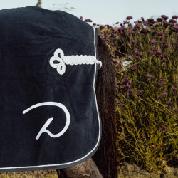 Fleece paardendeken voor transport en cooling Fleece paardendeken voor transport en cooling