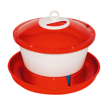 Snel schoon kippenwaterbak