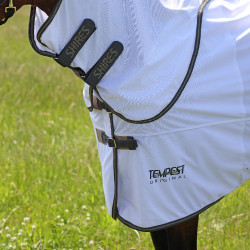 Vliegendeken paard met hals – Shires Tempest Original