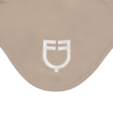 Oorennetje van technische stof met contrasterend Equestro-logo Oorennetje van technische stof met contrasterend Equestro-logo