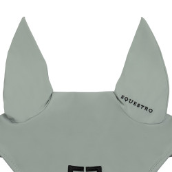 Equestro oornetje van rekbare en ademende technische stof Equestro oornetje van rekbare en ademende technische stof